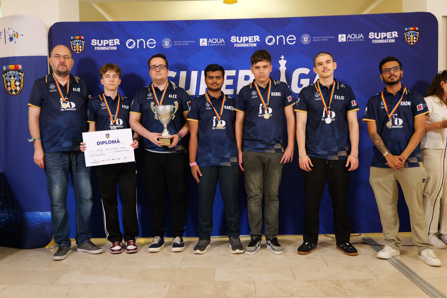 Vados Arad, locul 2 la masculin în Campionatele Naționale pe Echipe 2026, la festivitatea de premiere
